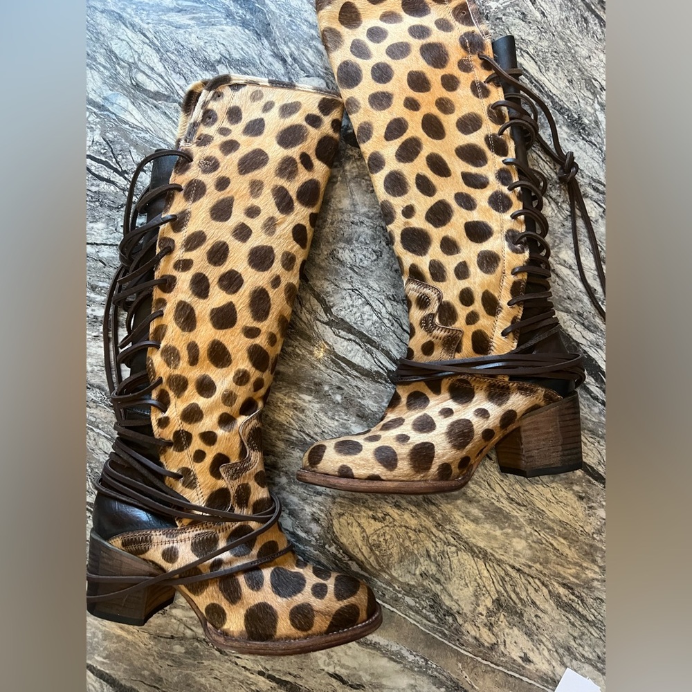 Freebird by Steven coal boots size 8